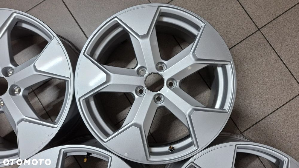 Felgi Aluminiowe 18 Volvo EX30 5x108 ET 46 - 8