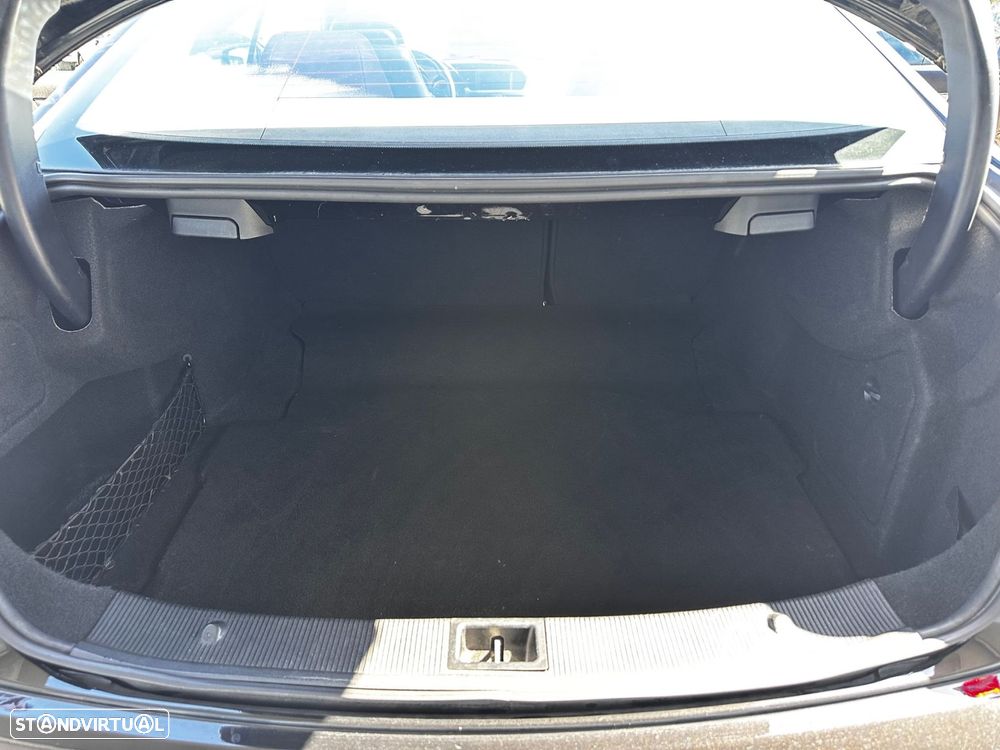 Mercedes-Benz E 250 CDI Elegance BlueEfficiency - 10