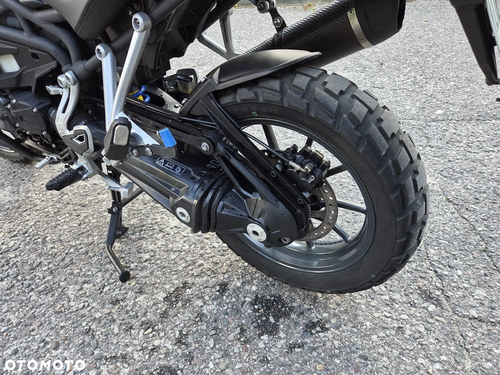 Triumph Tiger - 12