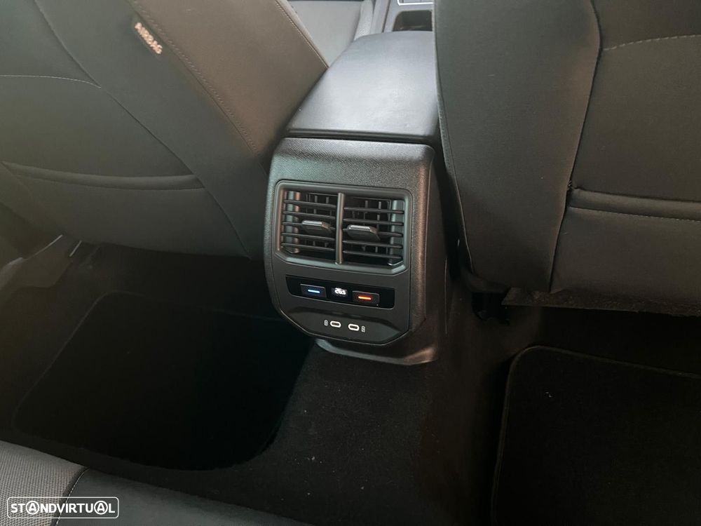 SEAT Leon 1.0 ETSI Xcellence DSG - 6