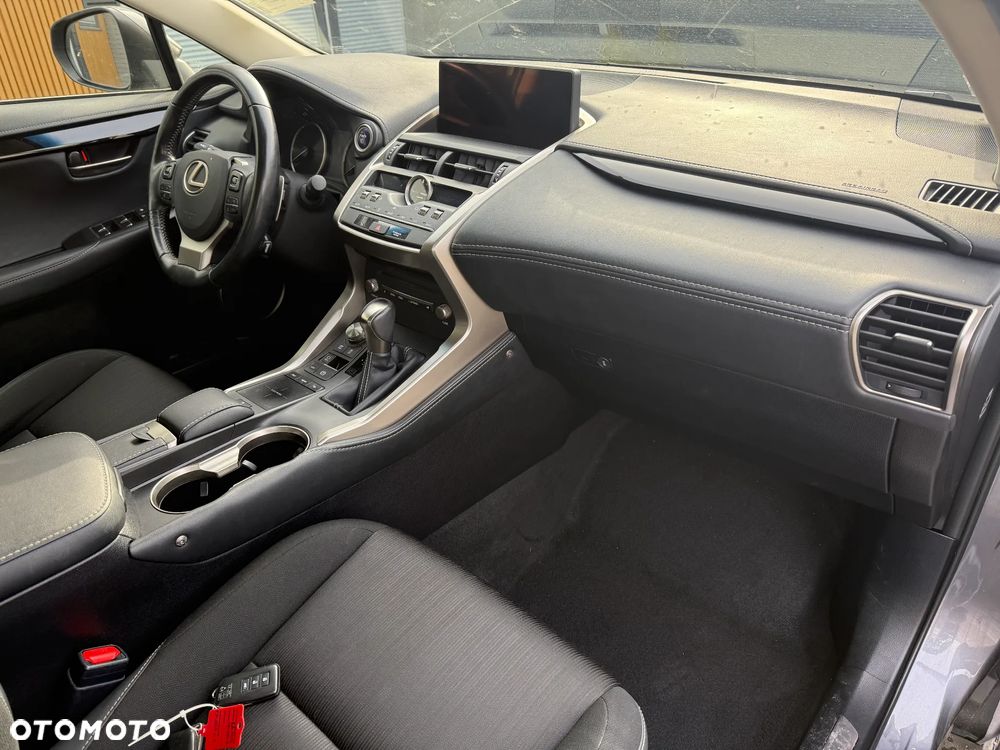 Lexus NX 300h E-FOUR Executive-Line - 19