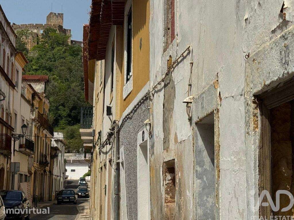 Moradia geminada em Tomar e Santa Maria dos Olivais de 104,96 m2 - Grande imagem: 4/14