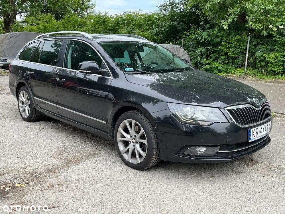 Skoda Superb 2.0 TDI 4x4 Elegance Outdoor DSG - 5