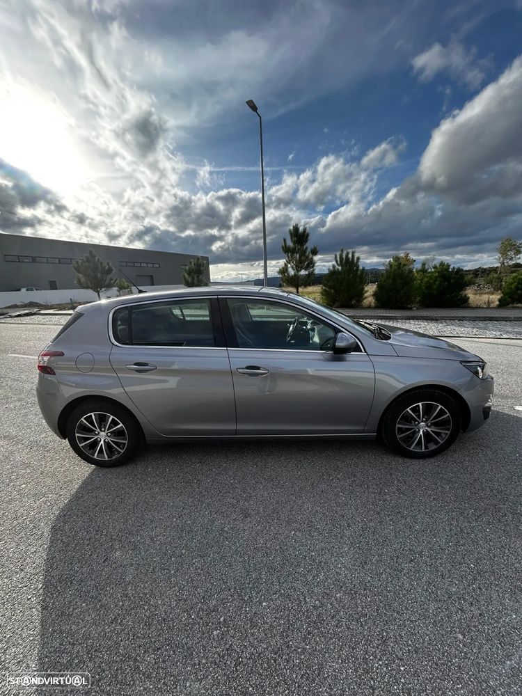Peugeot 308 130 e-THP Stop & Start Allure - 2