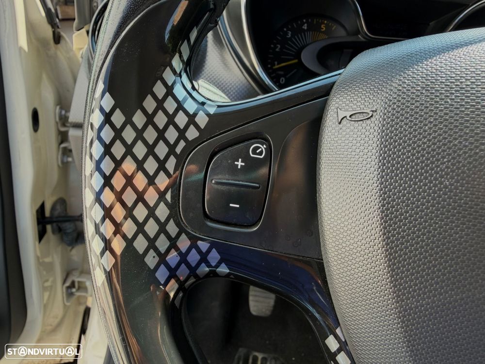 Renault Captur - 35