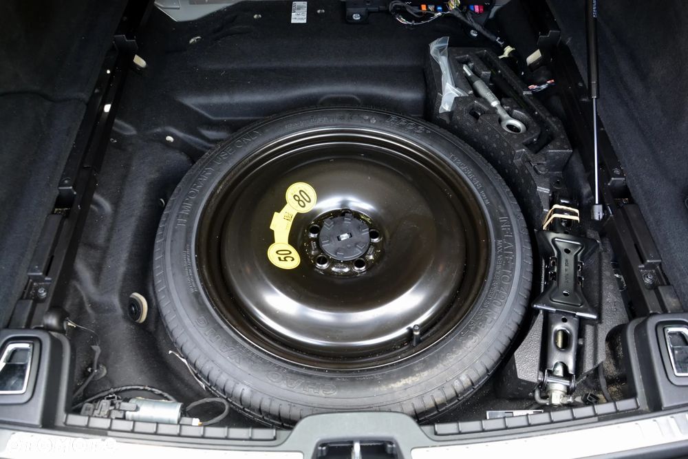Volvo V90 Cross Country D4 AWD Geartronic Pro - 36
