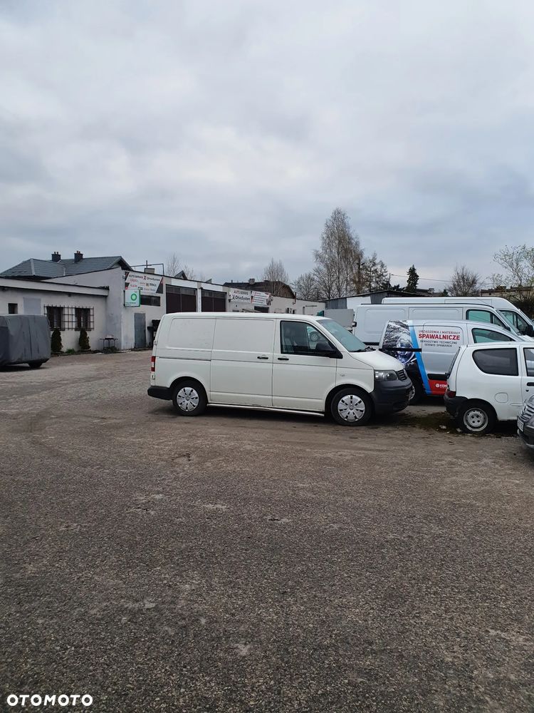 Volkswagen Transporter - 1