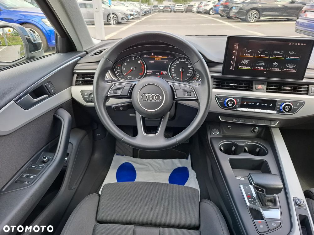 Audi A4 Avant 35 TFSI mHEV S tronic - 16
