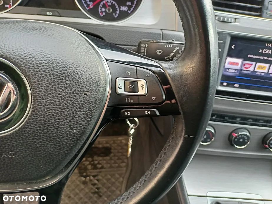 Volkswagen Golf 1.4 TSI Sound - 18