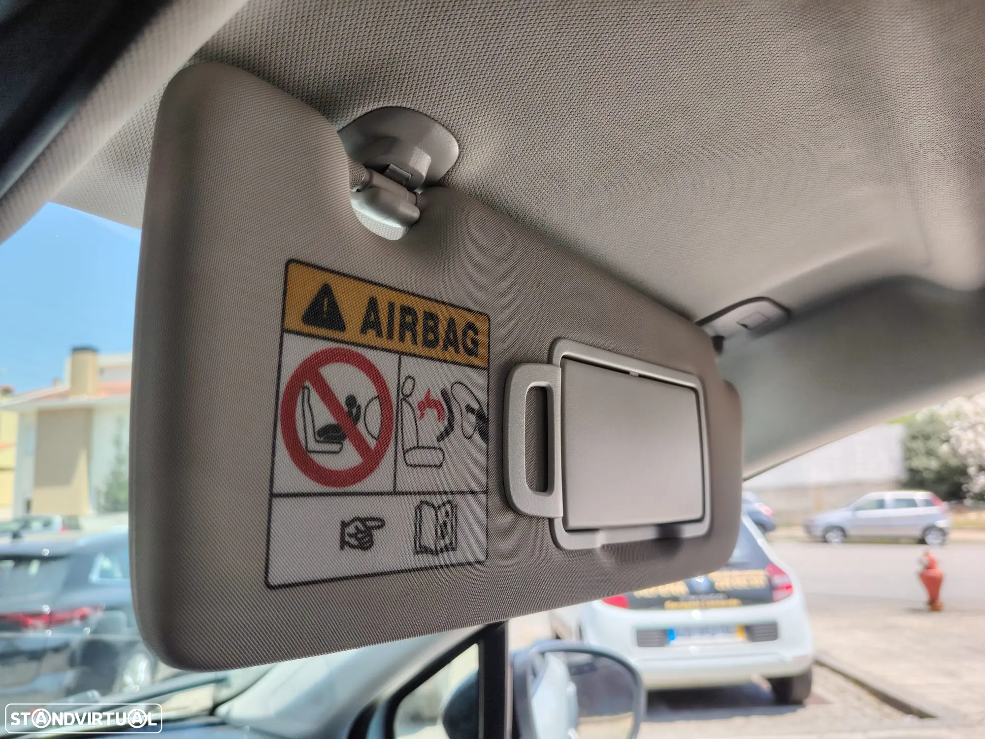 Renault Captur 1.0 TCe Techno Bi-Fuel - 20