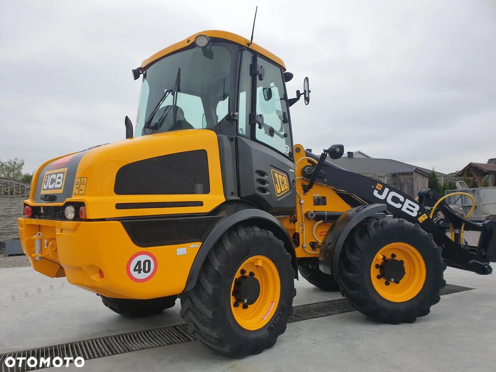 JCB 409 AGRI 40KM/H WIDŁY/ŁYŻKA SPROWADZONA SUPER STAN - 33