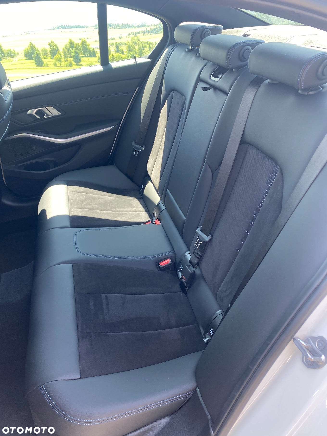 BMW Seria 3 318i M Sport - 13