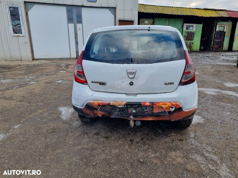 Dezmembram Dacia Sandero 1.4i - 2