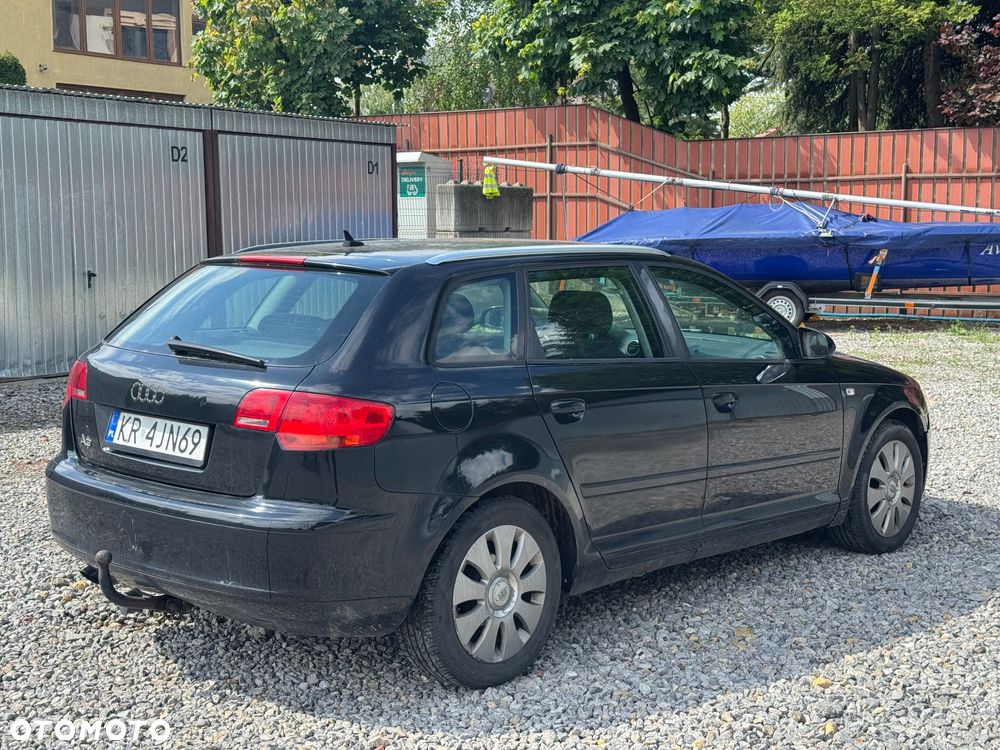 Audi A3 Sportback - 3