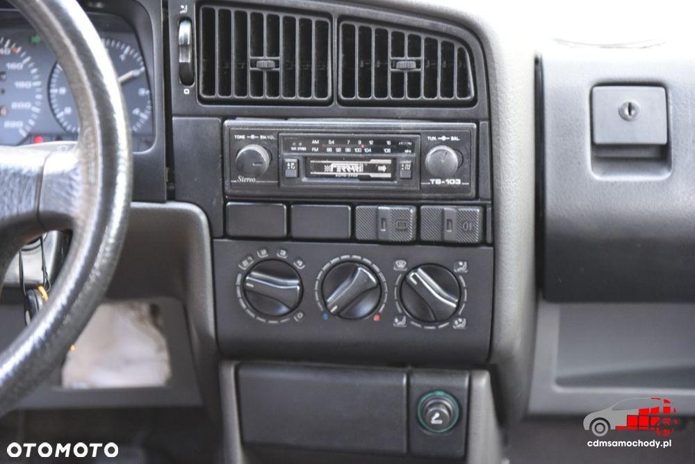 Volkswagen Passat - 24