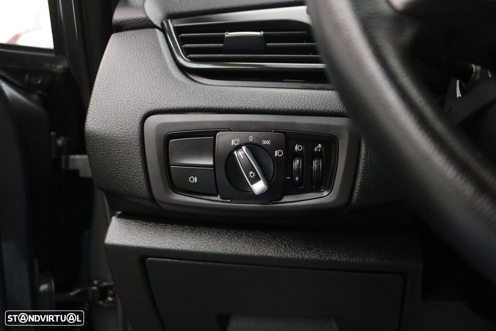 BMW 216 Active Tourer d Advantage - 31