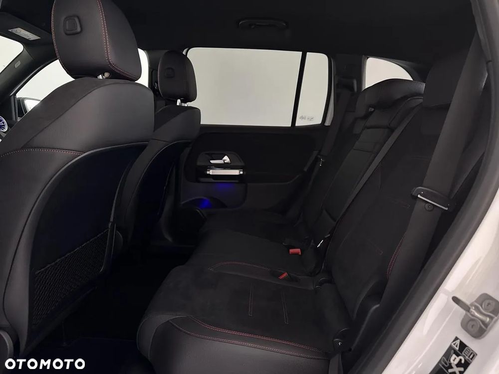 Mercedes-Benz GLB 200 AMG Line 7G-DCT - 19