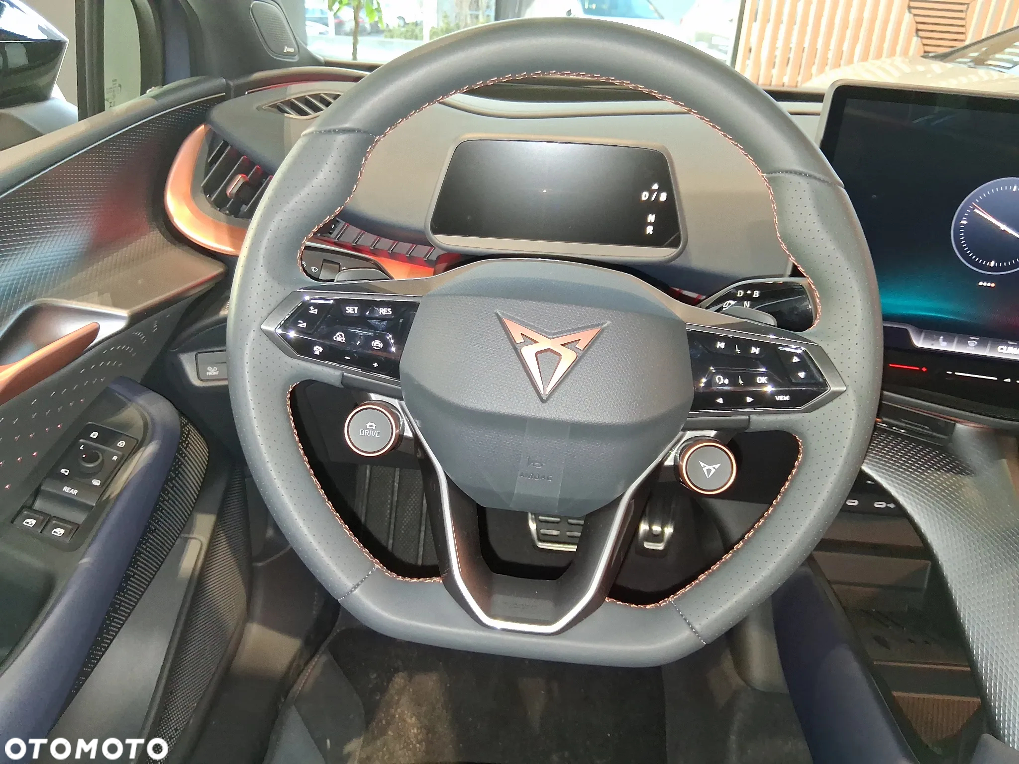 Cupra Tavascan 82kWh 4Drive VZ - 11