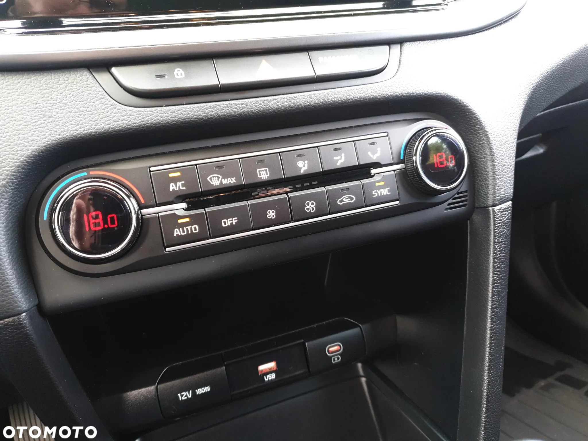 Kia Ceed 1.5 T-GDI M - 28