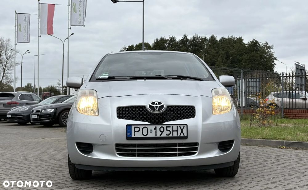 Toyota Yaris 1.3 Sol MM - 2