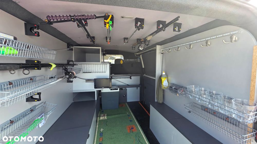 Volkswagen Transporter - 8