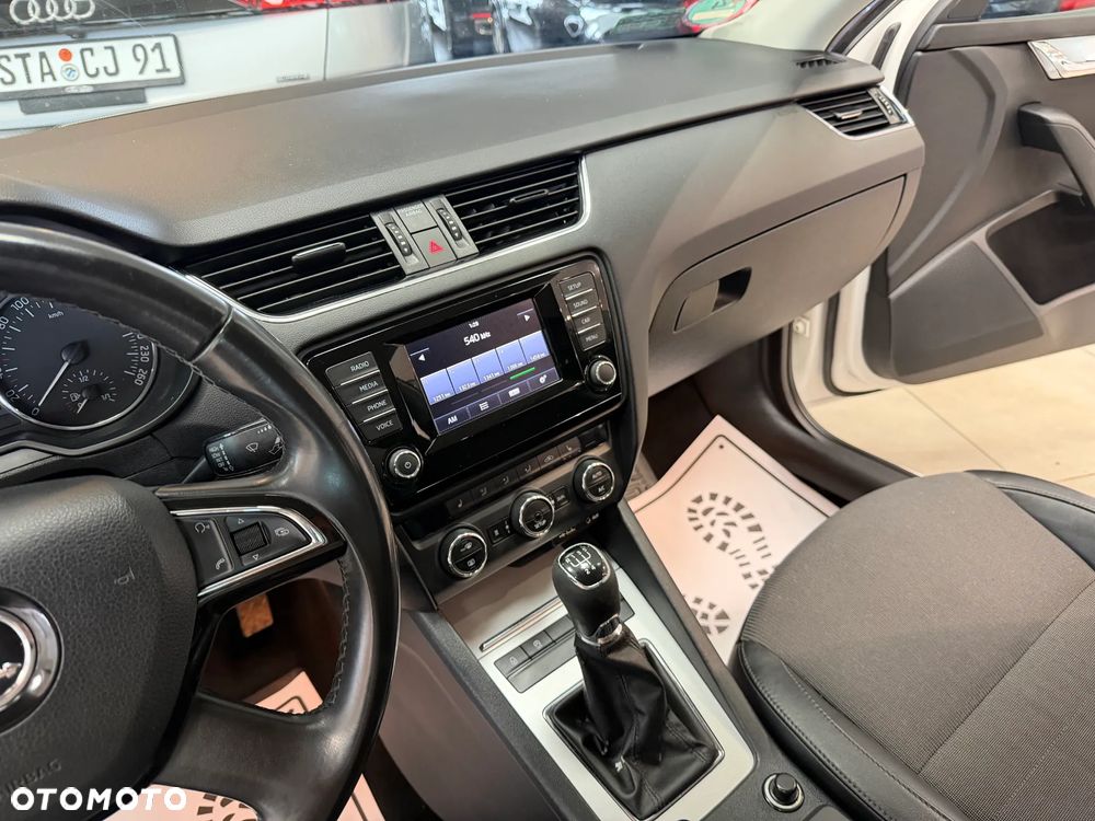 Skoda Octavia 1.6 TDI Active - 27
