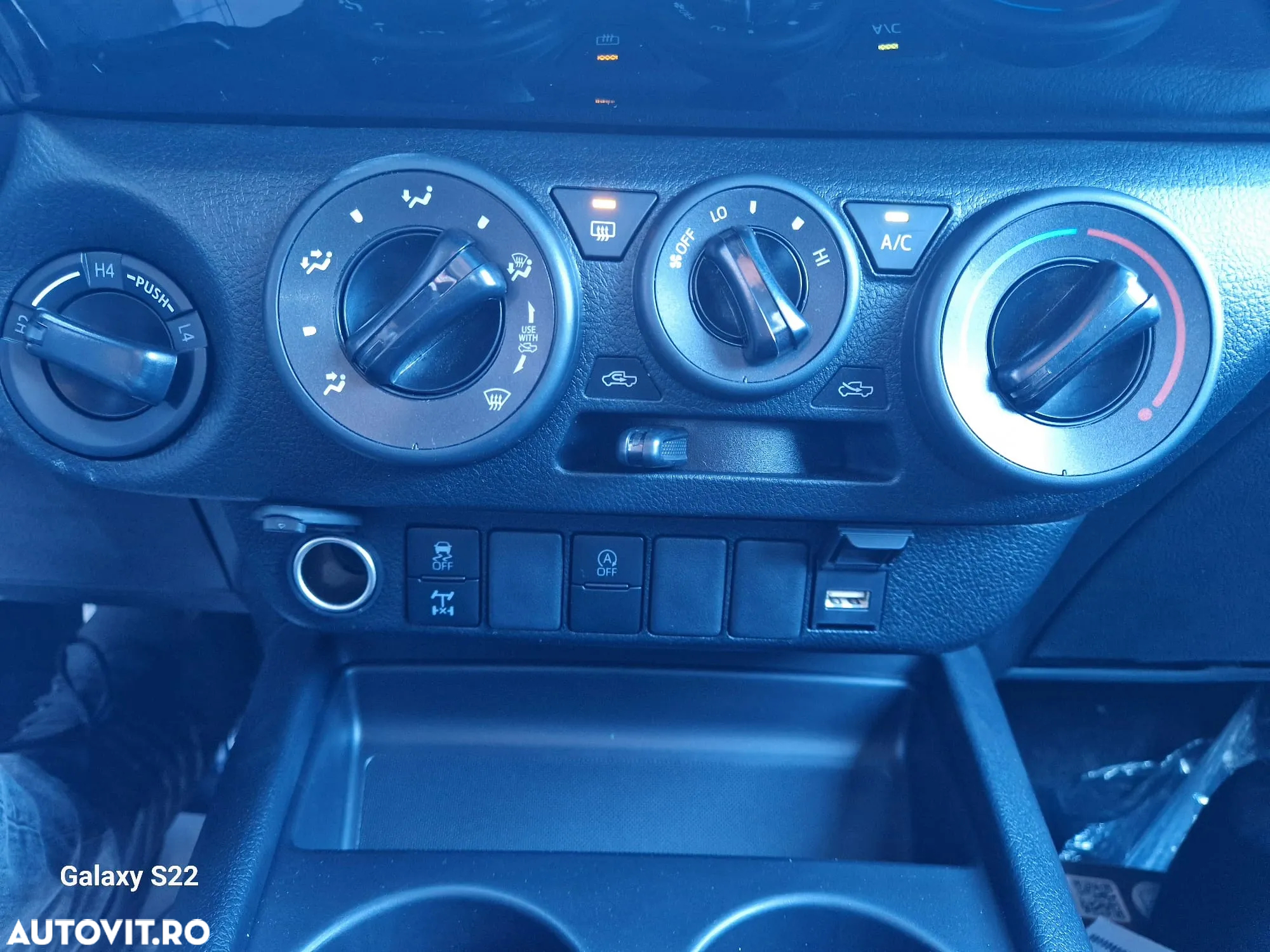 Toyota Hilux 2.4D 150CP 4x4 Double Cab AT Comfort - 17