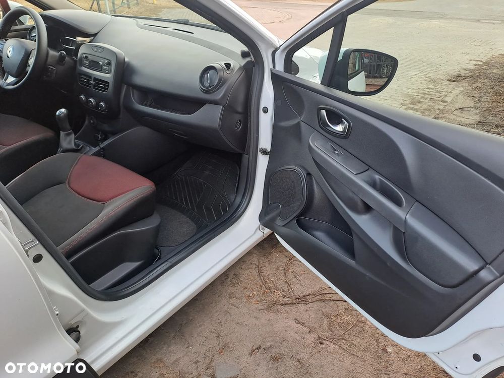 Renault Clio - 6
