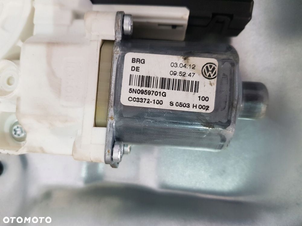 MECHANIZM PODNOŚNIK SZYBY LEWY PRZÓD 5N0837461 VW TIGUAN 5N 12R EUR - 5