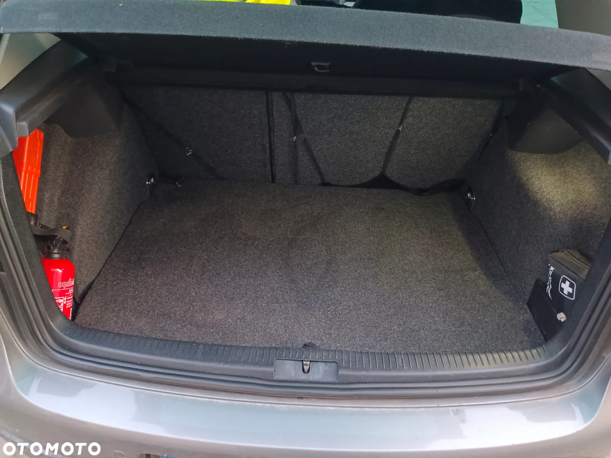 Volkswagen Golf - 10