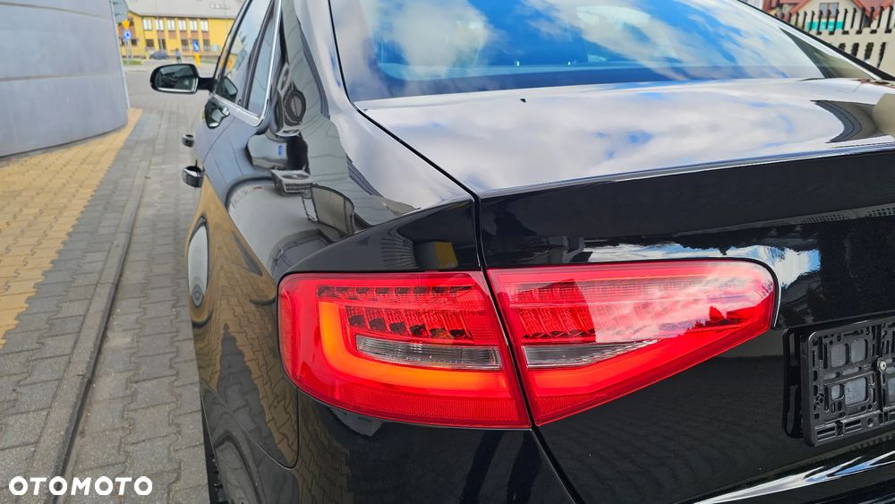 Audi A4 Limousine 2.0 TDI DPF multitronic S line Sportpaket (plus) - 9