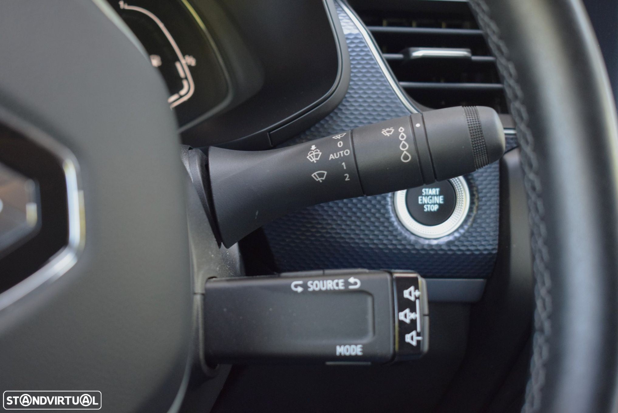 Renault Arkana 1.6 E-Tech Intens - 27