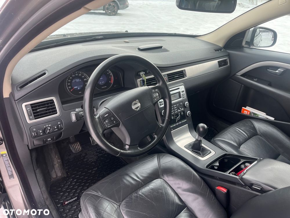 Volvo V70 2.0 - 16