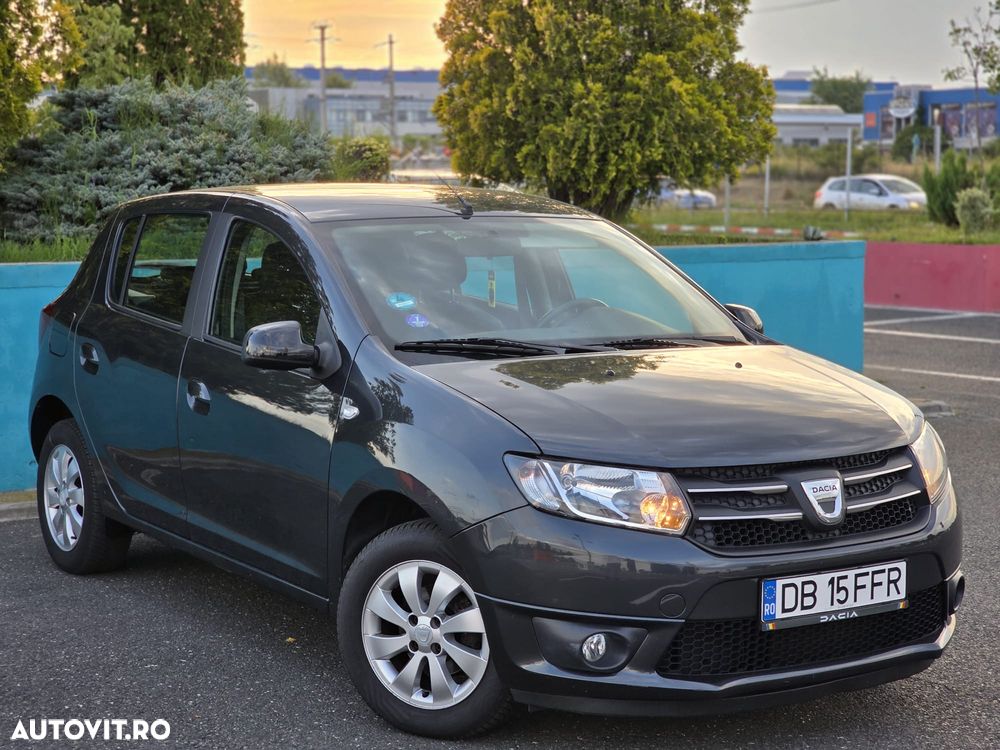 Dacia Sandero 0.9 90CP Laureate - 1