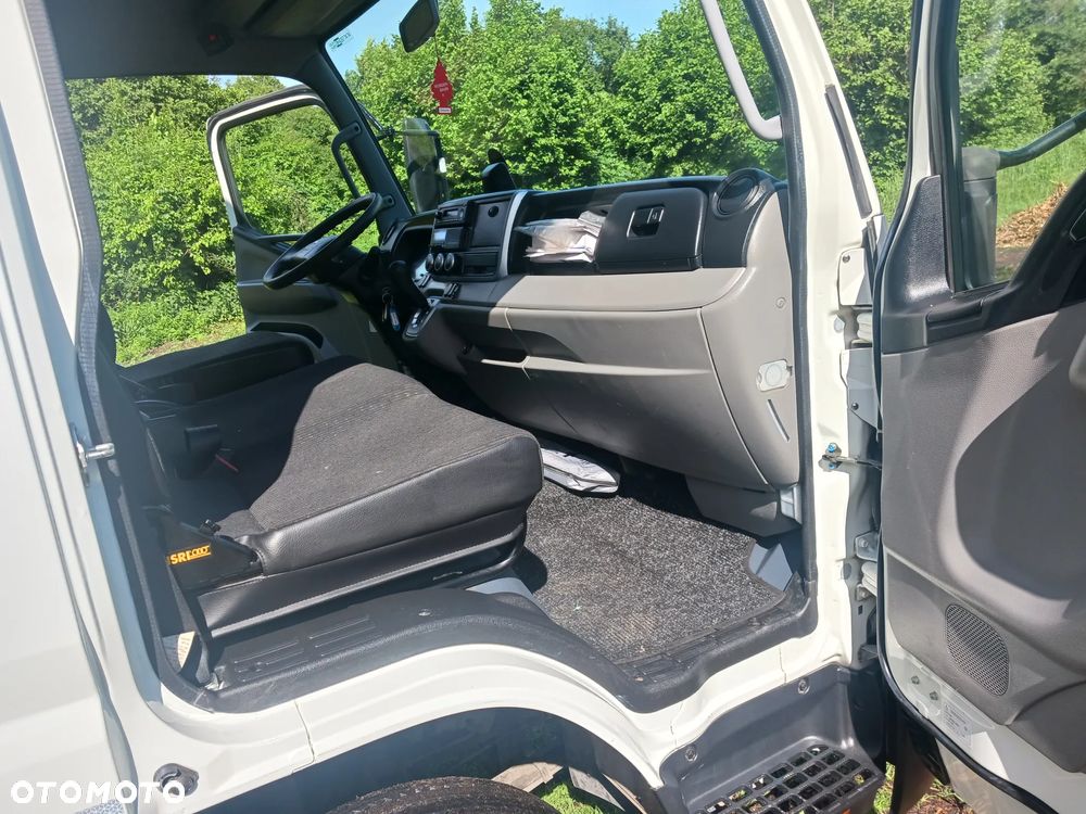 Mitsubishi Canter Fuso 9C18 3.0 180 KM 198 tyś km Izoterma Chłodnia 2019r Mroźnia Agregat Winda KLIMA SALON 230V - 8
