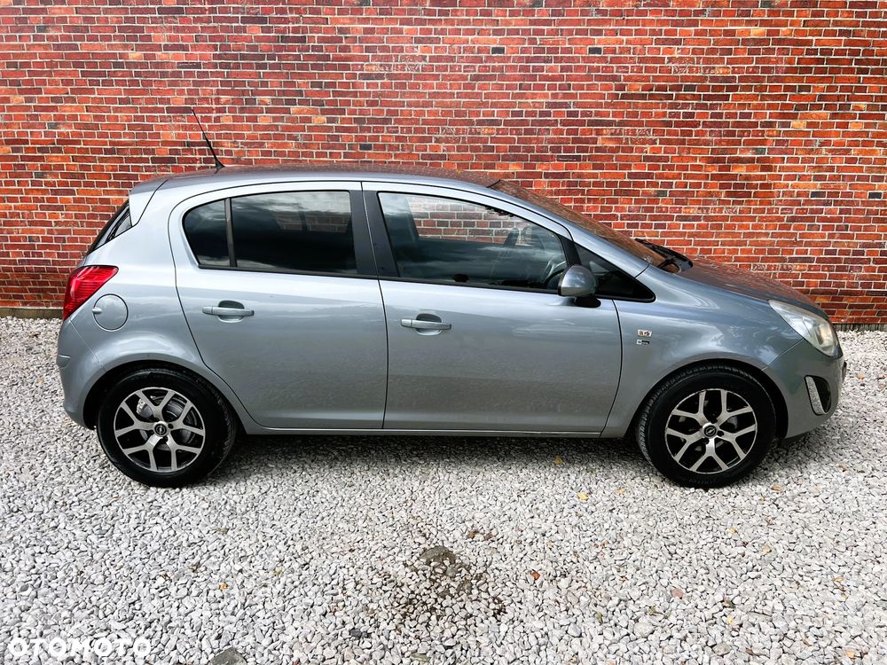 Opel Corsa - 33