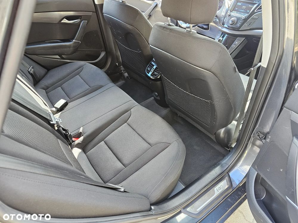 Hyundai i40 i40cw 1.7 CRDi Automatik Fifa World Cup Edition Gold - 9