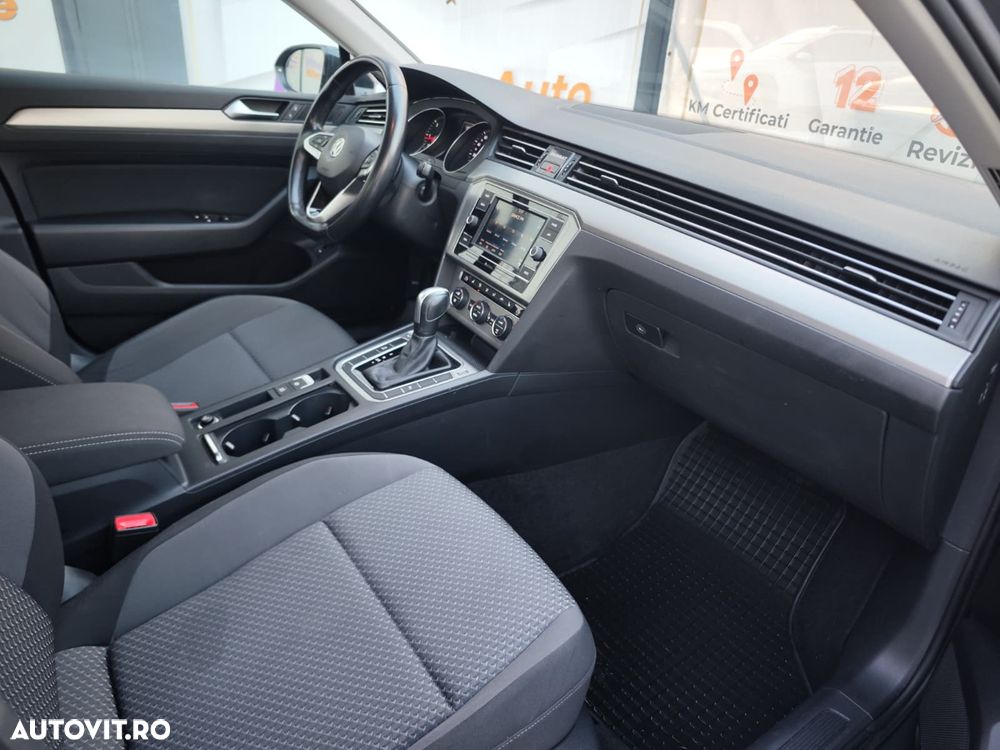 Volkswagen Passat 1.6 TDI DSG Comfortline - 11