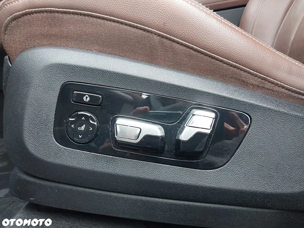 BMW X5 xDrive25d - 12