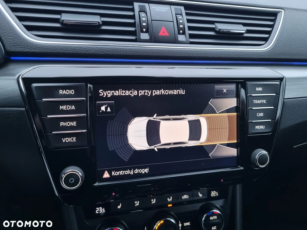 Skoda Superb 2.0 TDI DSG Style - 24