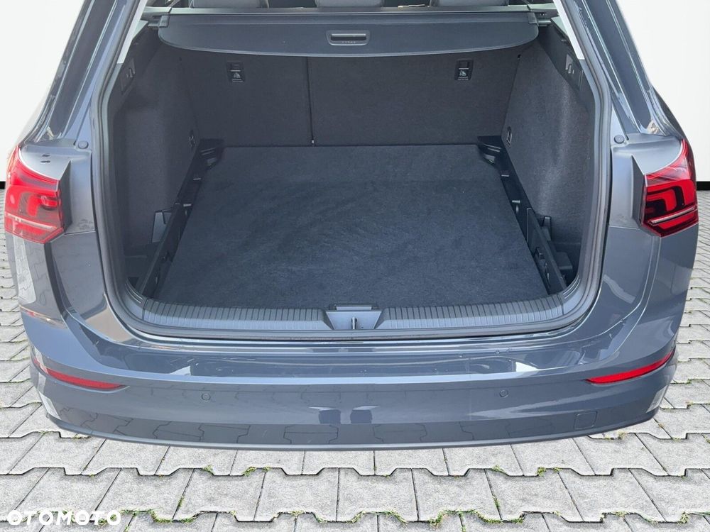 Volkswagen Golf Variant - 27