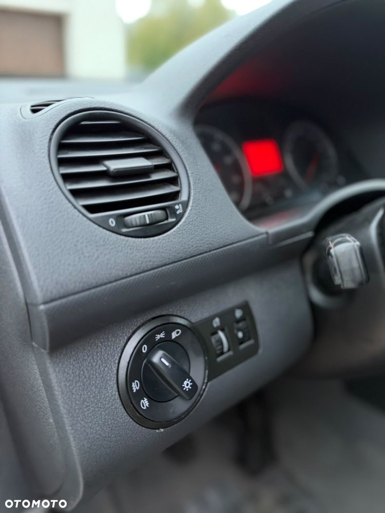 Volkswagen Caddy - 28