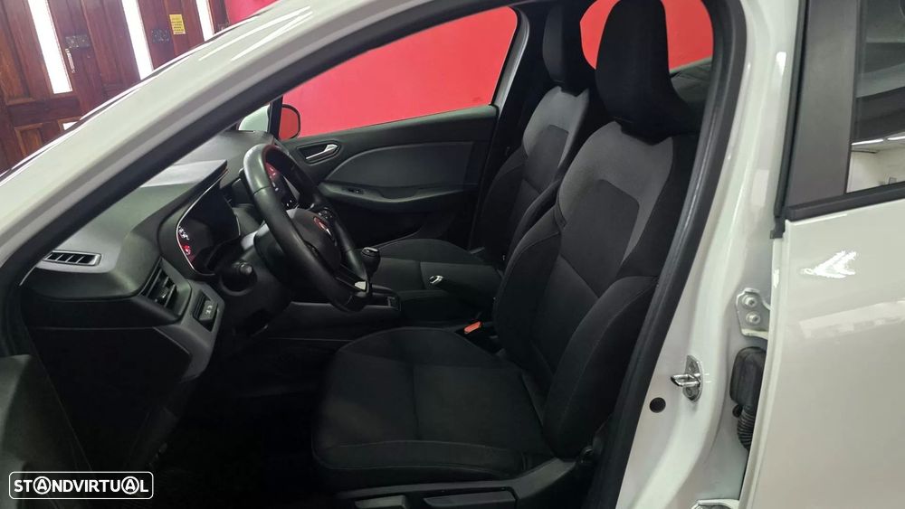 Renault clio van 1.5 blue dci air nav - 36