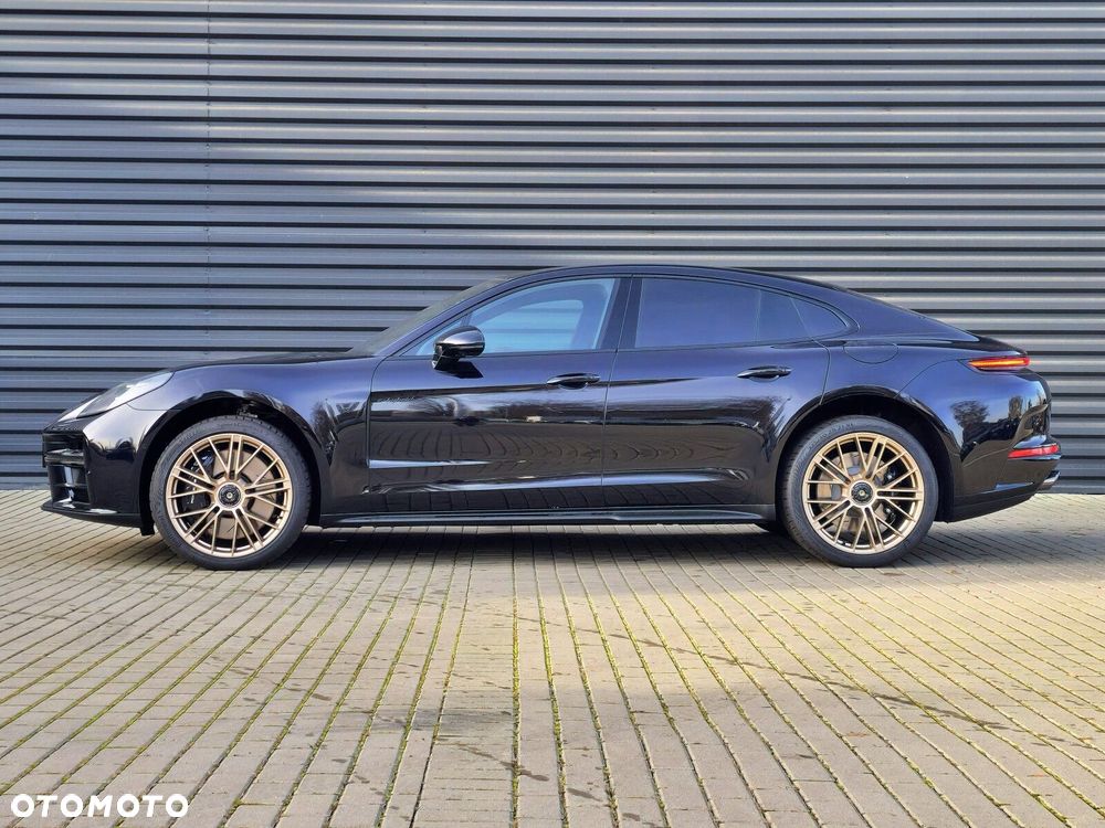 Porsche Panamera - 3