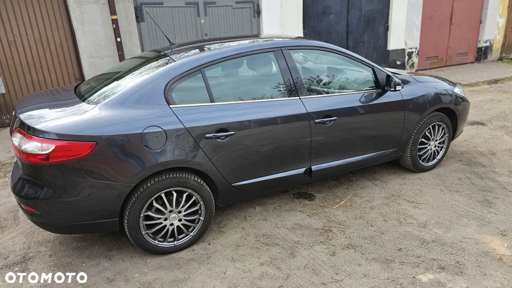 Renault Fluence 1.6 16V Color Edition - 28