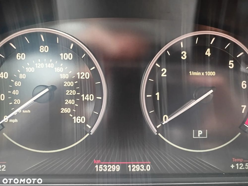 BMW Seria 5 535i xDrive Sport-Aut - 23
