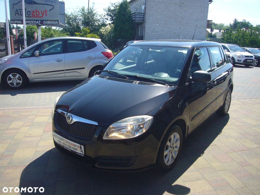 Skoda Fabia 1.2 HTP Ambiente - 2