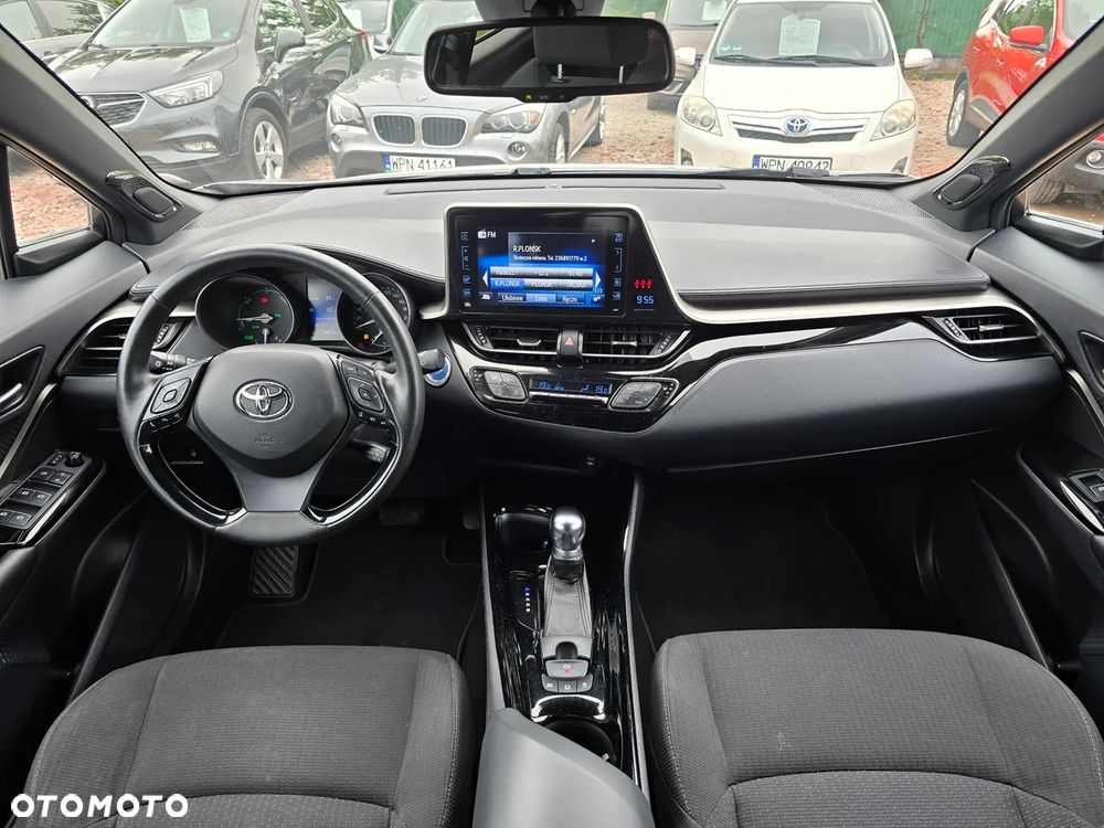 Toyota C-HR Business-Edition - 11