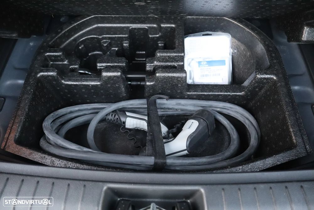 Hyundai Kauai EV 64 kWh Premium+LED - 15