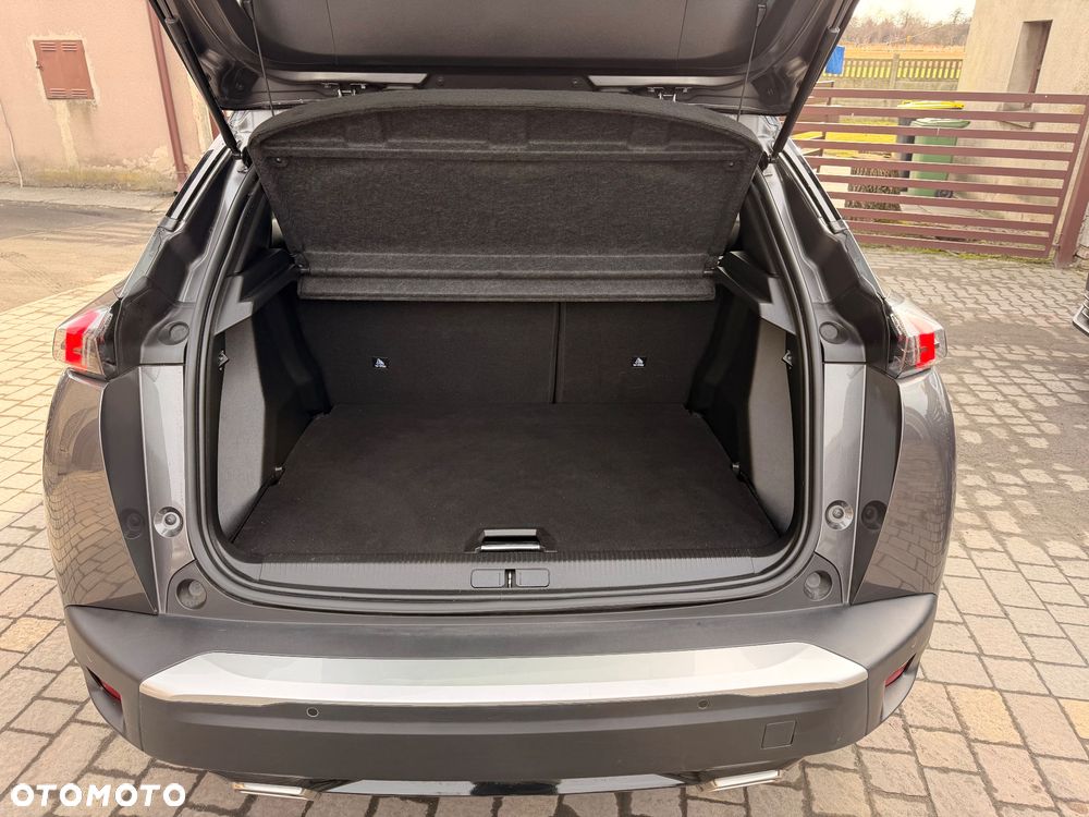 Peugeot 2008 PureTech 130 EAT8 GT - 21